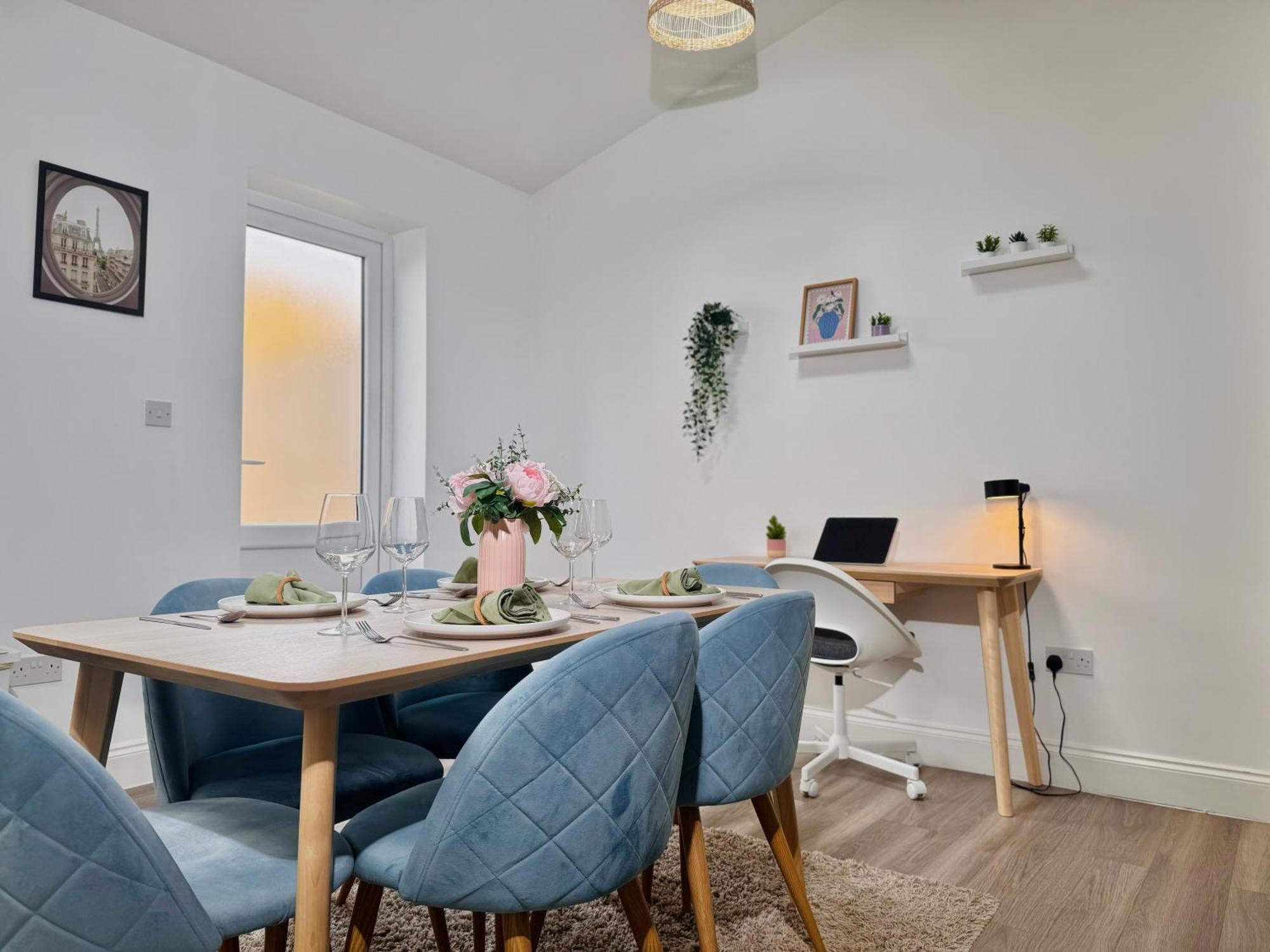 Cosy 1-Bed Flat 30Min To Central London & Parking エクステリア 写真