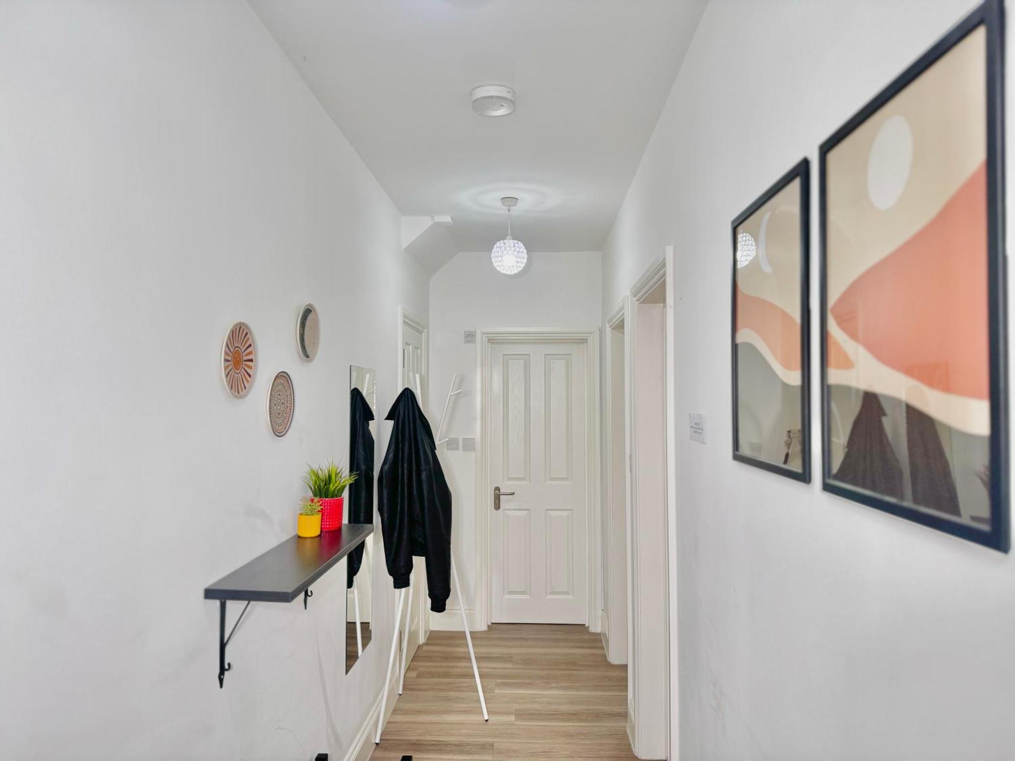 Cosy 1-Bed Flat 30Min To Central London & Parking エクステリア 写真