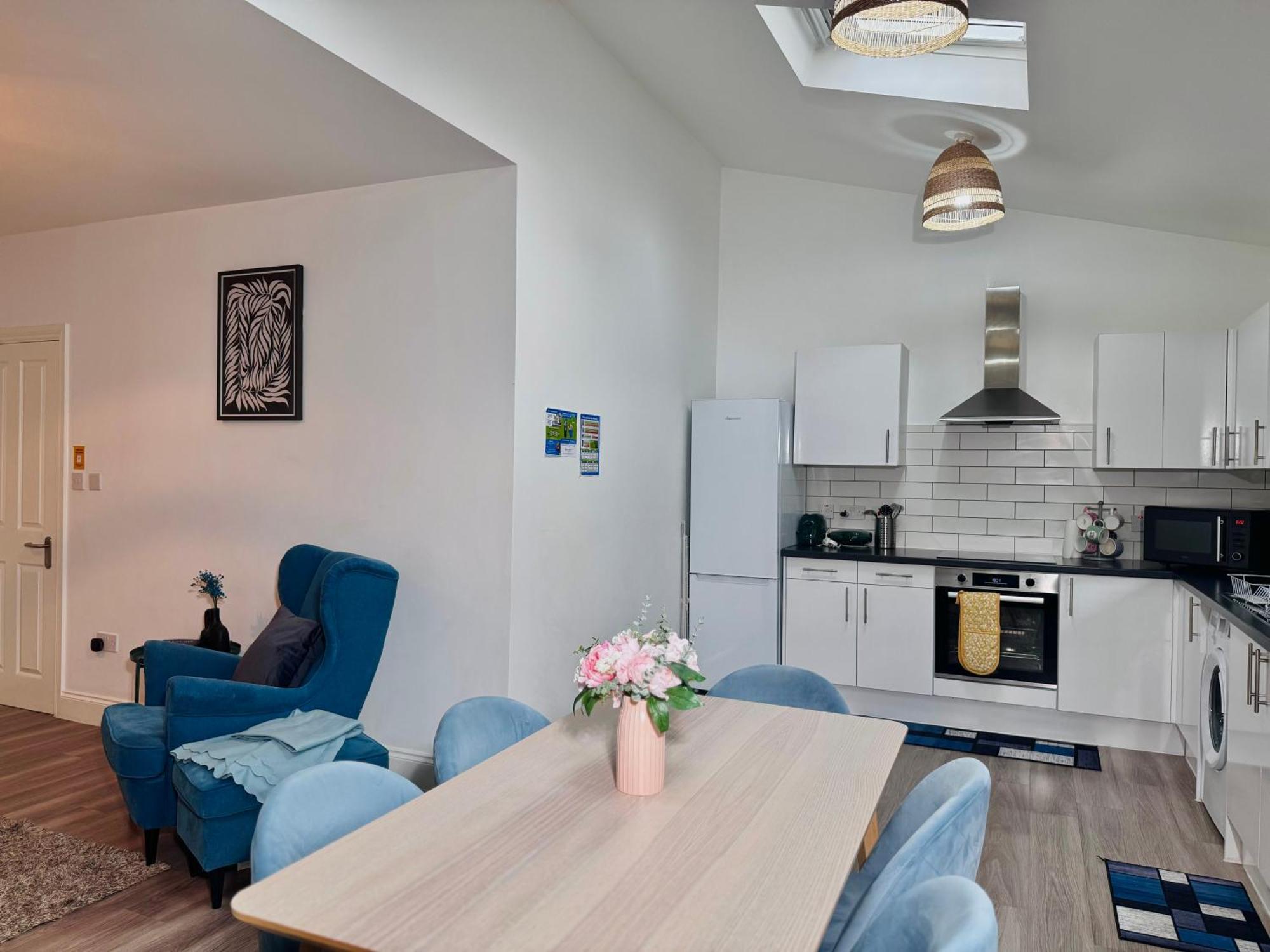 Cosy 1-Bed Flat 30Min To Central London & Parking エクステリア 写真