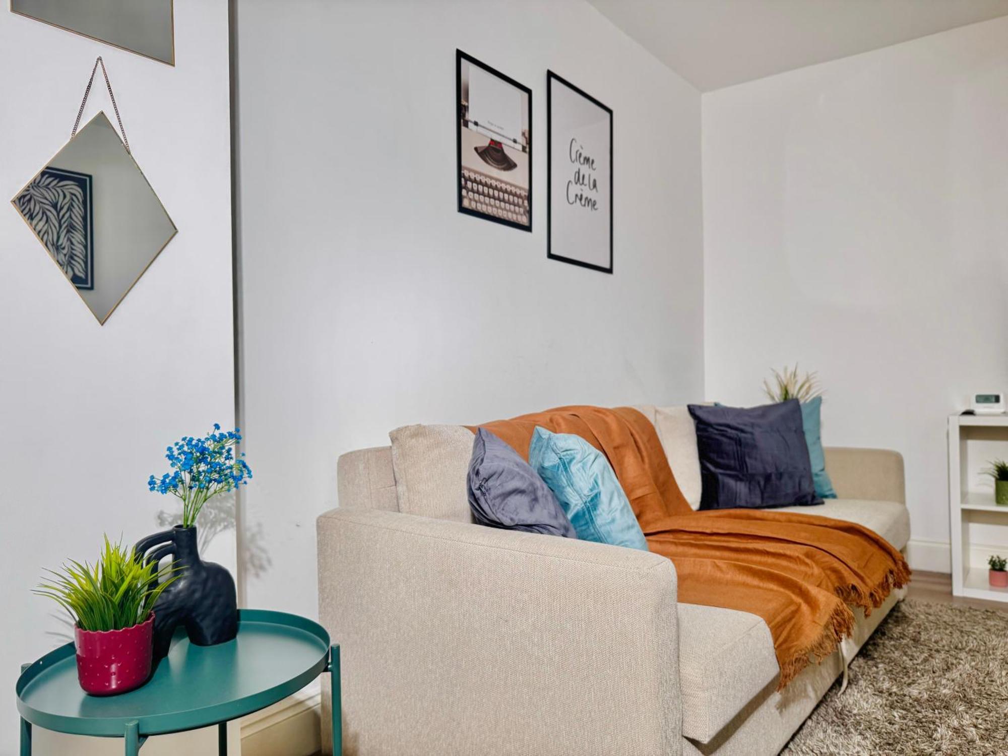 Cosy 1-Bed Flat 30Min To Central London & Parking エクステリア 写真