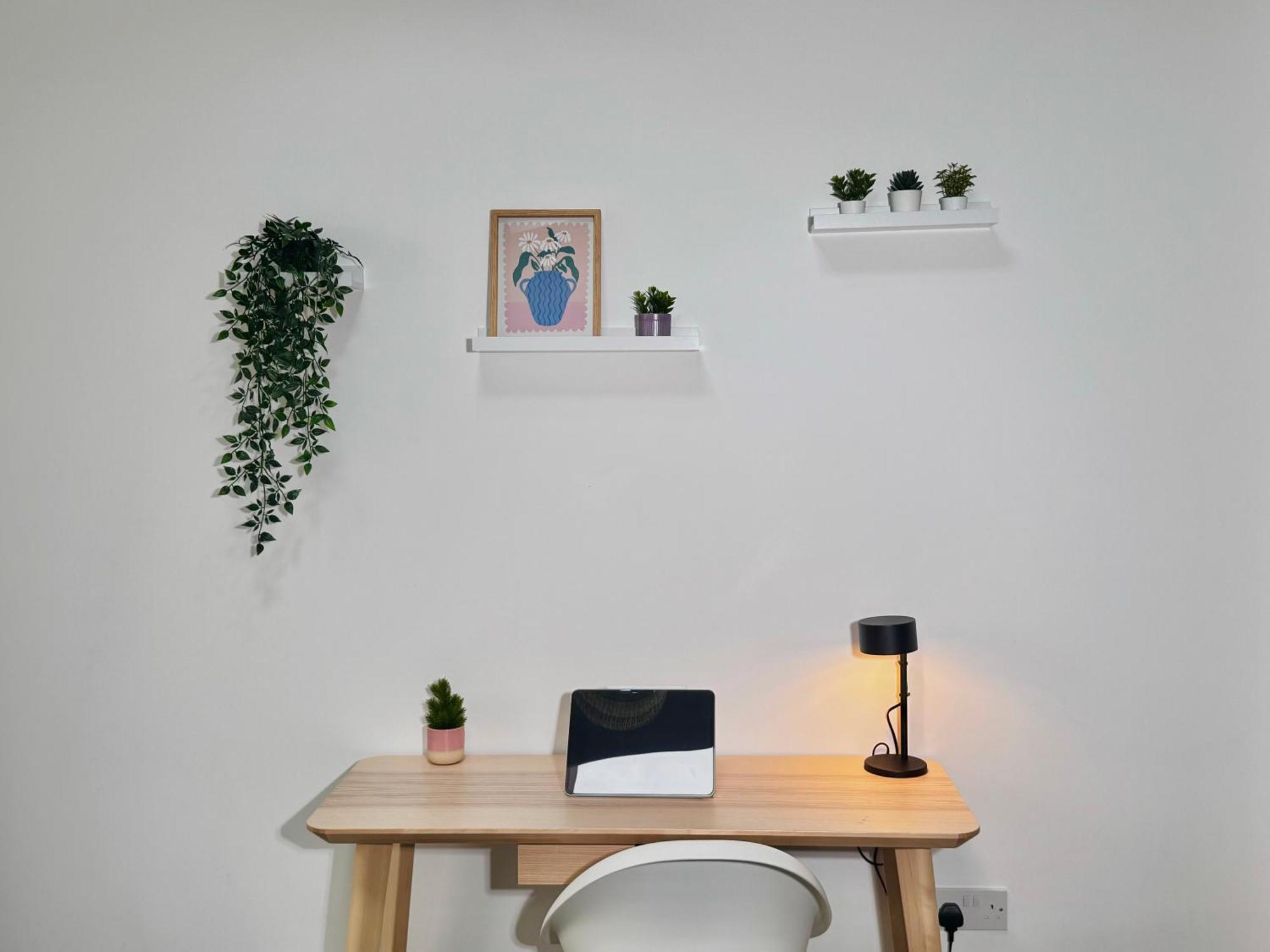 Cosy 1-Bed Flat 30Min To Central London & Parking エクステリア 写真